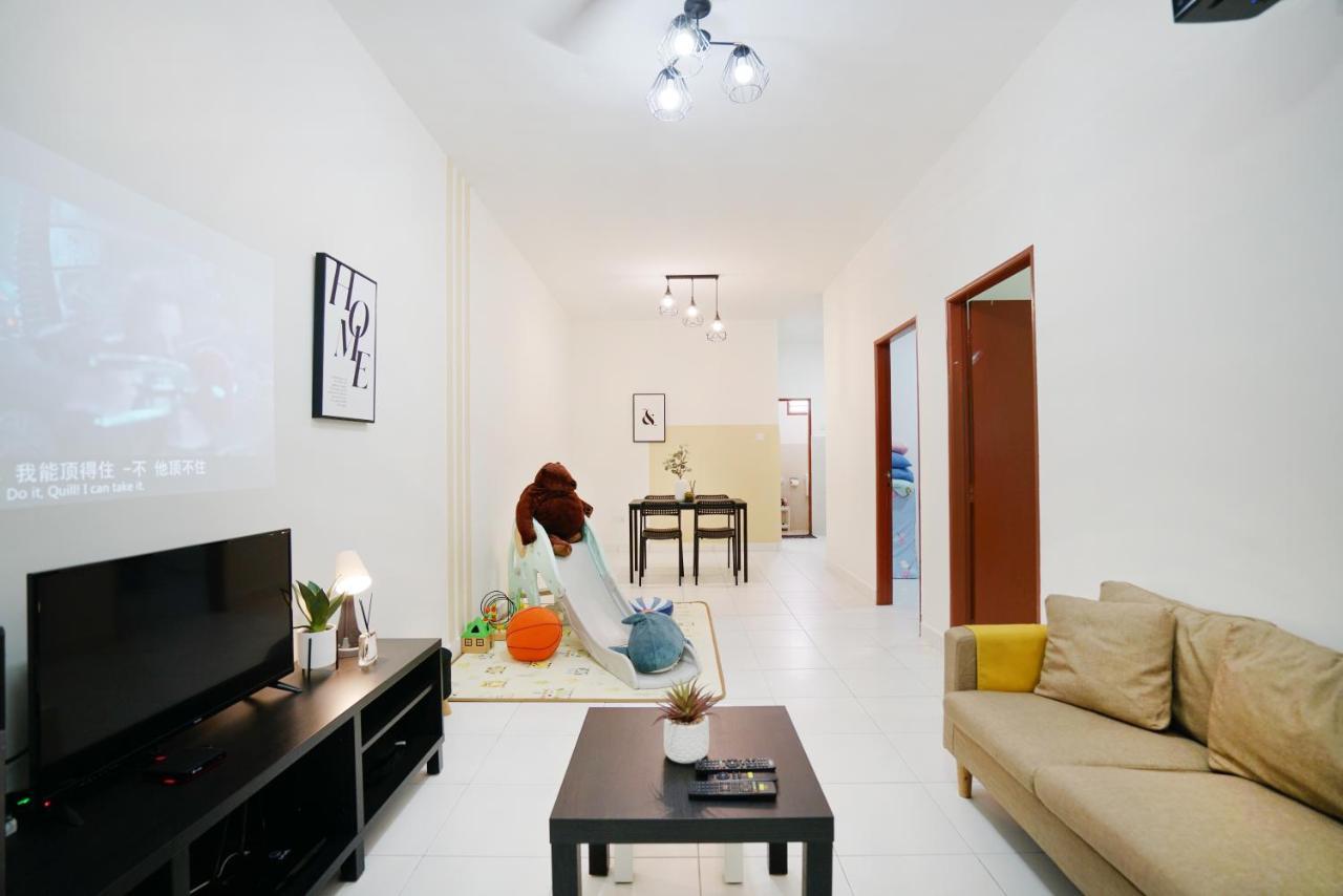 Desaru beach waterpark Tvbox By Joyfully 20b10 Bagian luar foto